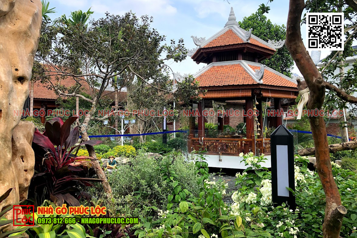 Nhà chòi trong khuôn viên sân vườn